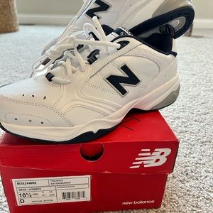 NIB New Balance 10.5 dad shoes